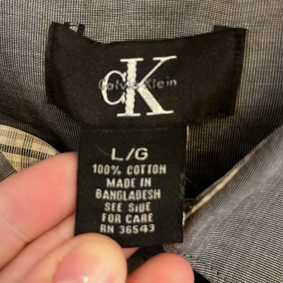 Calvin Klein Men’s Long Sleeve Grey Dress Shirt - Picture 2 of 5